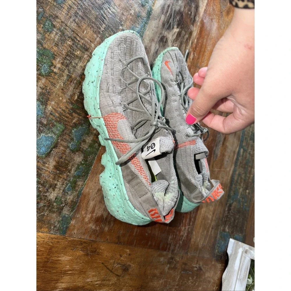 Nike space hippie